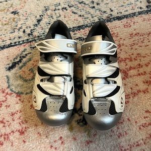 Cycling bikes for Peloton (women’s 8)